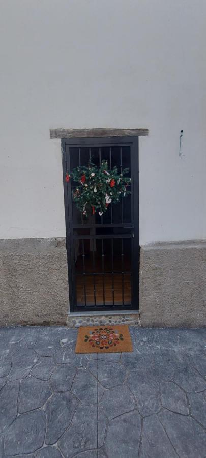 Appartamento Casa Roberta Fuego Arona  Esterno foto
